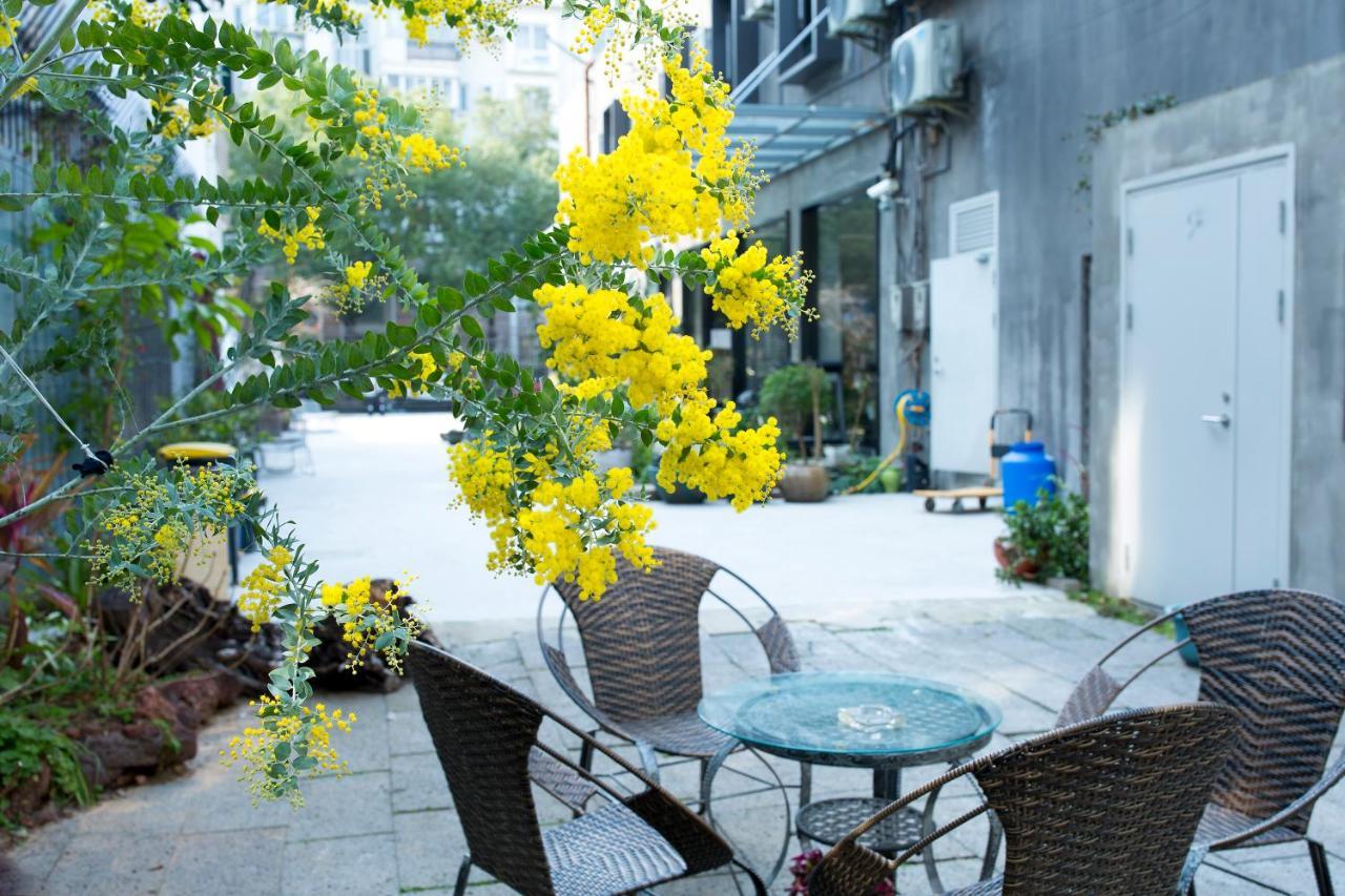 Urban Rosa Cafe&Inn Şanghay Dış mekan fotoğraf